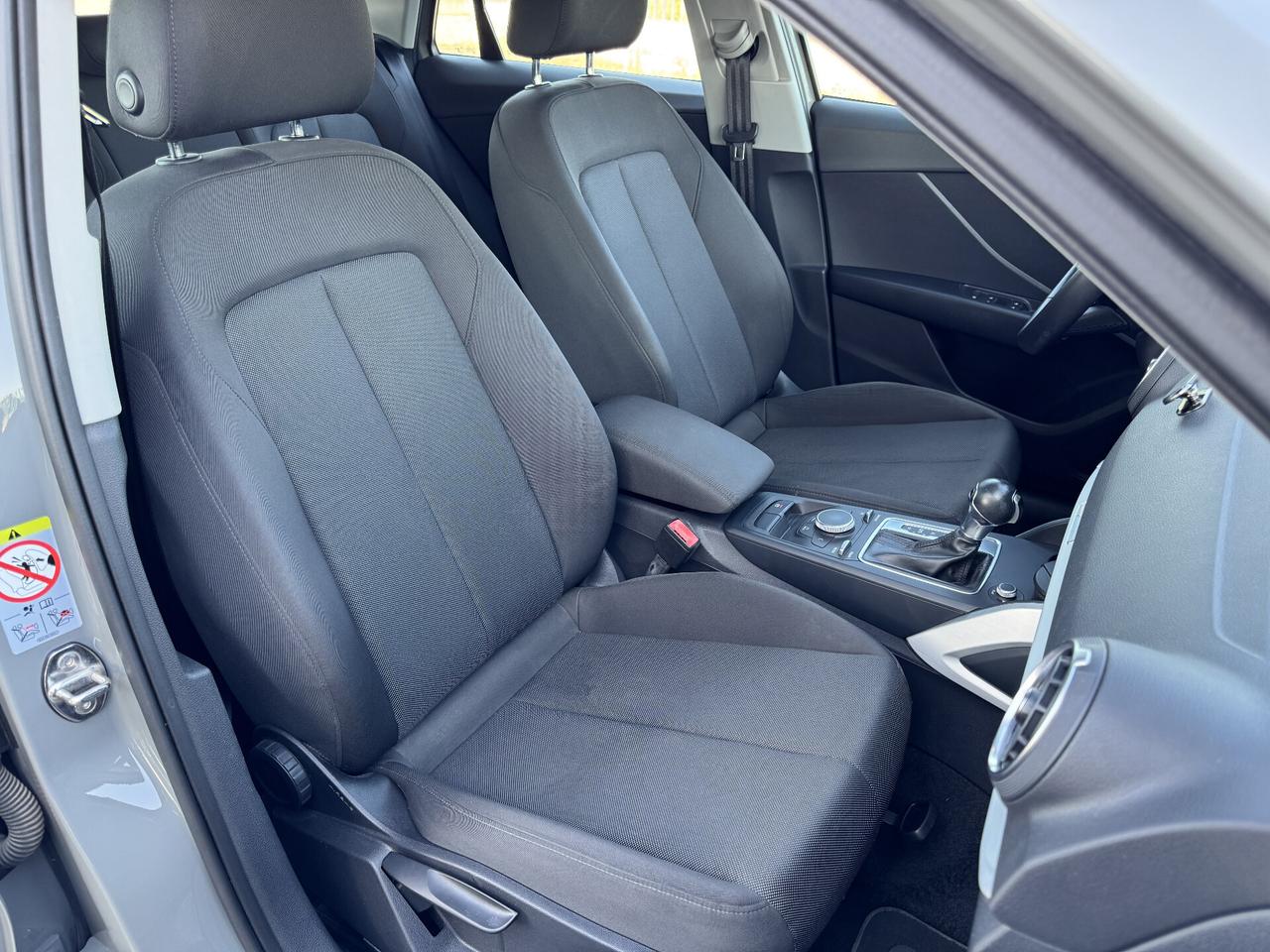 Audi Q2 35 TFSI S tronic Business