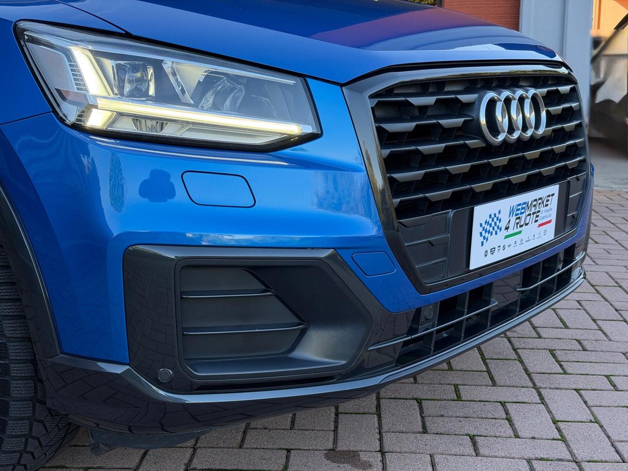 Audi Q2 35 TFSI S tronic Identity Black