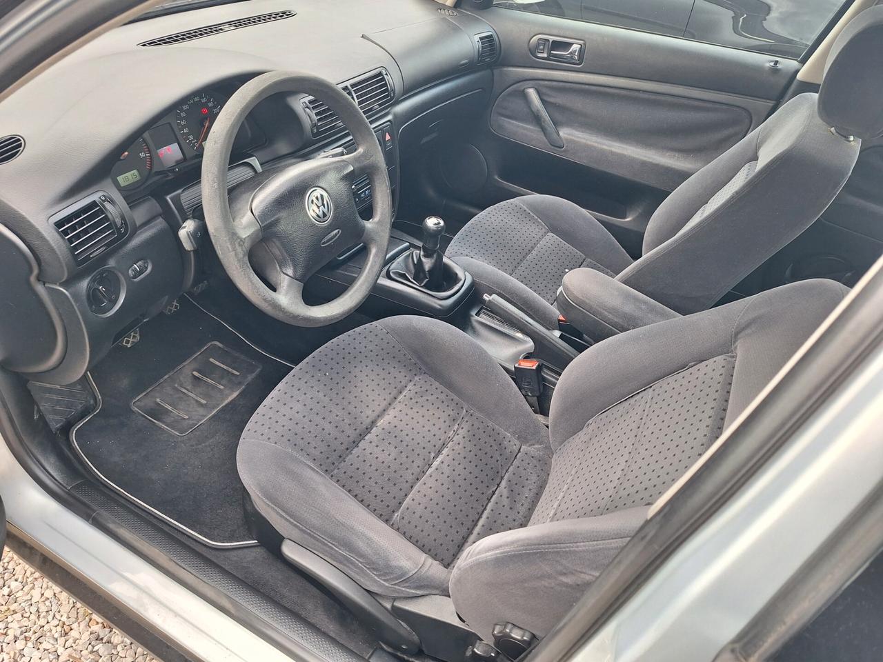 VOLKSWAGEN PASSAT BERLINA 1.9 TDI 116 CV – MOTORE COMPLETAMENTE RIFATTO OCCASIONE