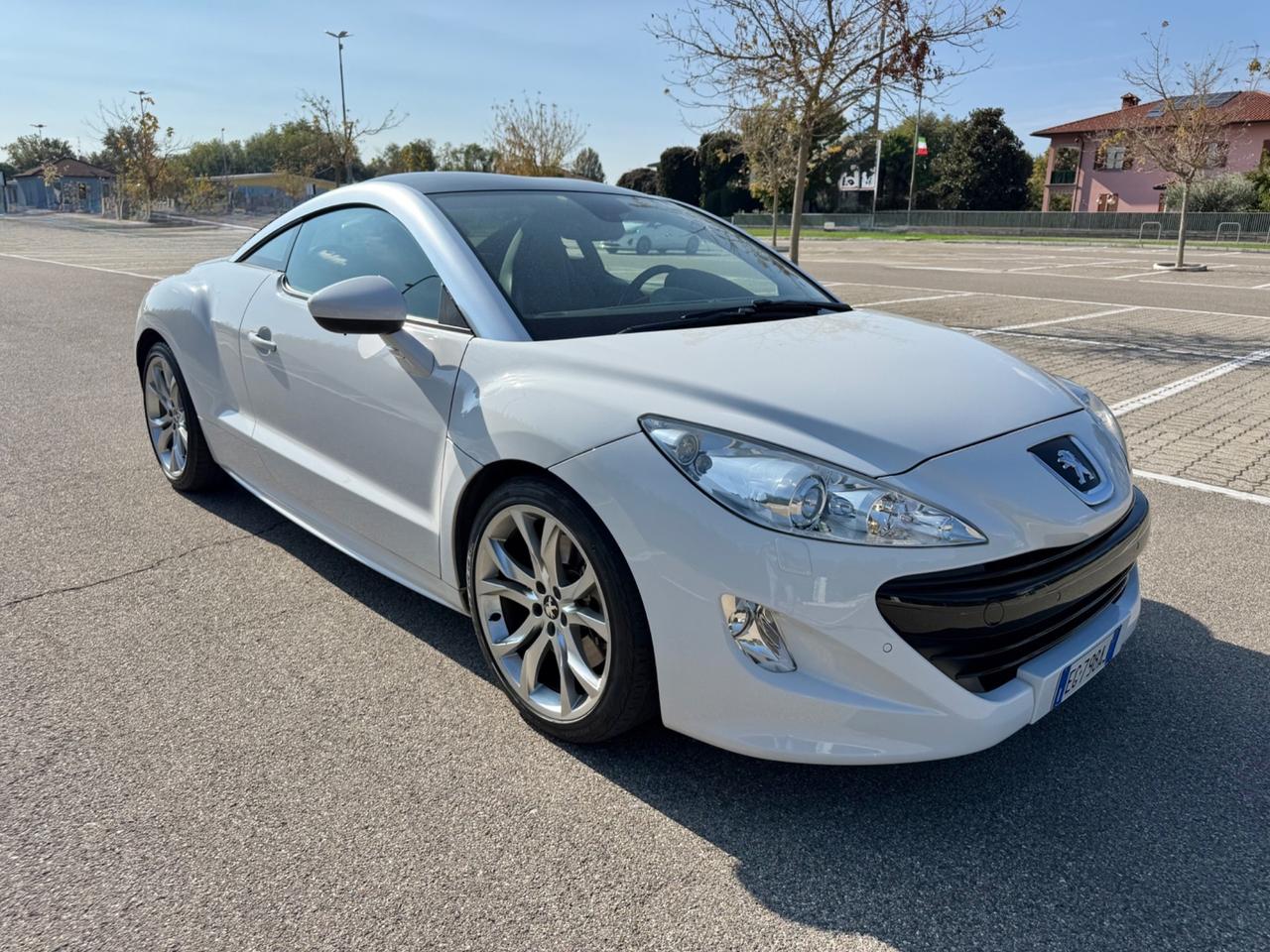 Peugeot RCZ 1.6 THP 200CV*Pelle*Xenon*Full