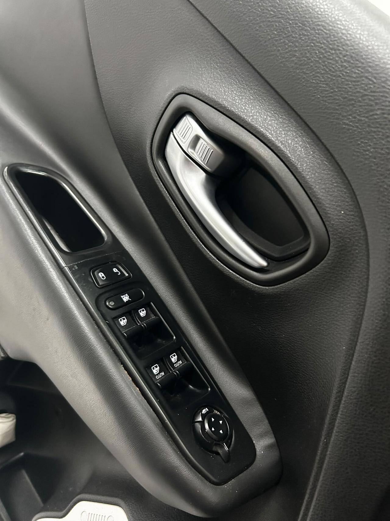 Jeep Renegade 1.6 Mjt X NEOPATENTATI 2017