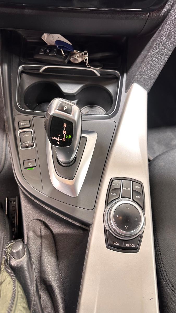 BMW - Serie 3 Touring - 320d Touring Luxury