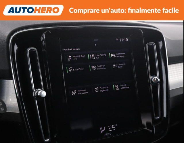 VOLVO XC40 T3 Momentum