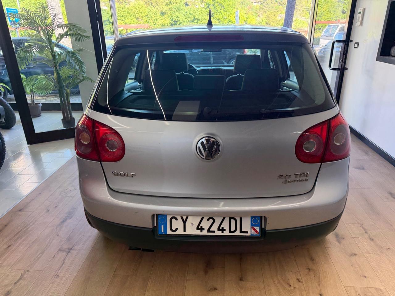 Volkswagen Golf 2.0 TDI DPF 4mot. 5p. Sportline