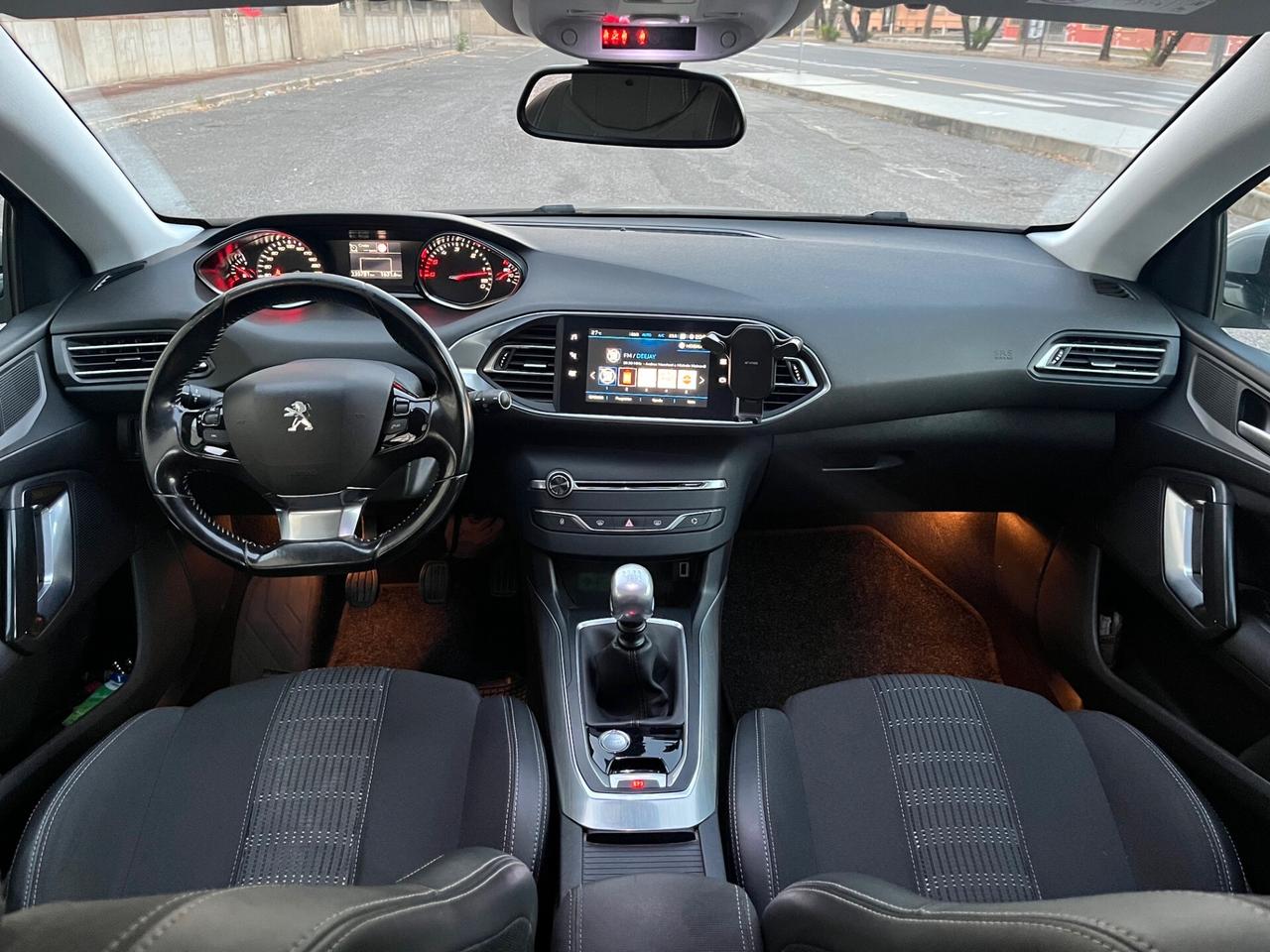Peugeot 308 BlueHDi 130 S&S Allure