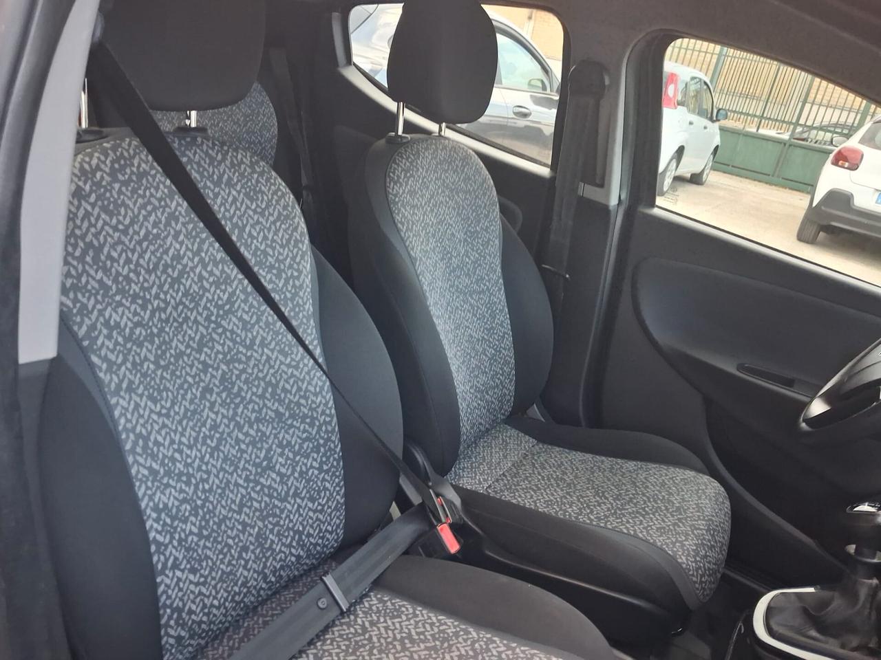 Lancia Ypsilon 1.2 69 CV 5 porte Elefantino Blu SOLI KM 58540 GARANZIA 12 MESI
