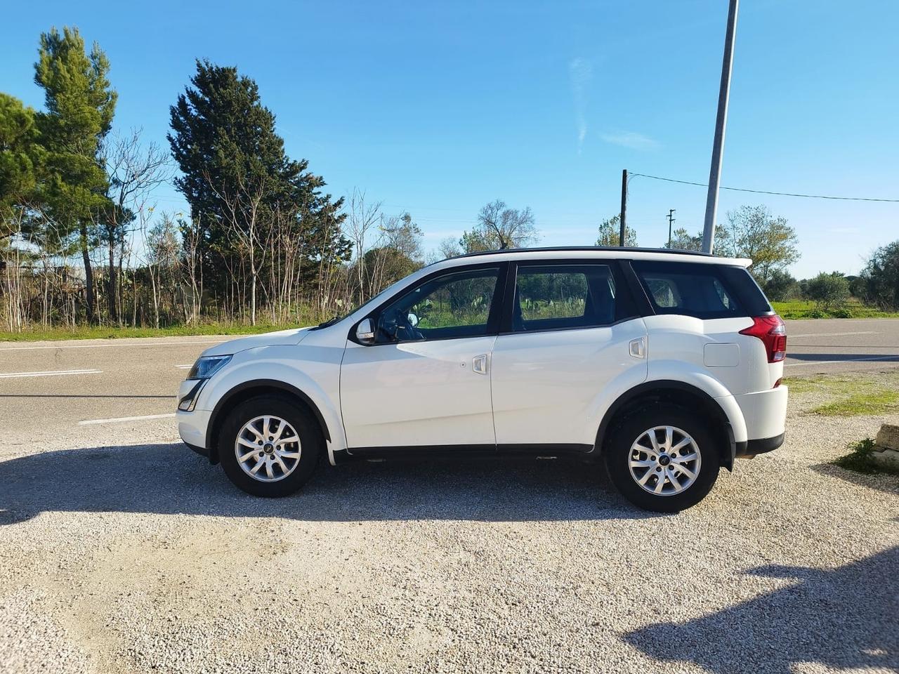 Mahindra XUV500 2.2 16V AWD W8