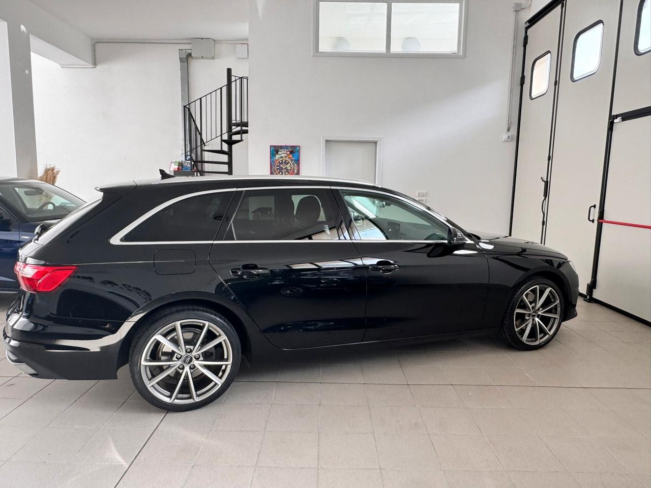 Audi A4 Avant 35 TDI S tronic Business