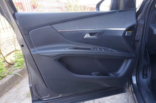 PEUGEOT 3008 BlueHDi 130 S&S EAT8 Allure Pack