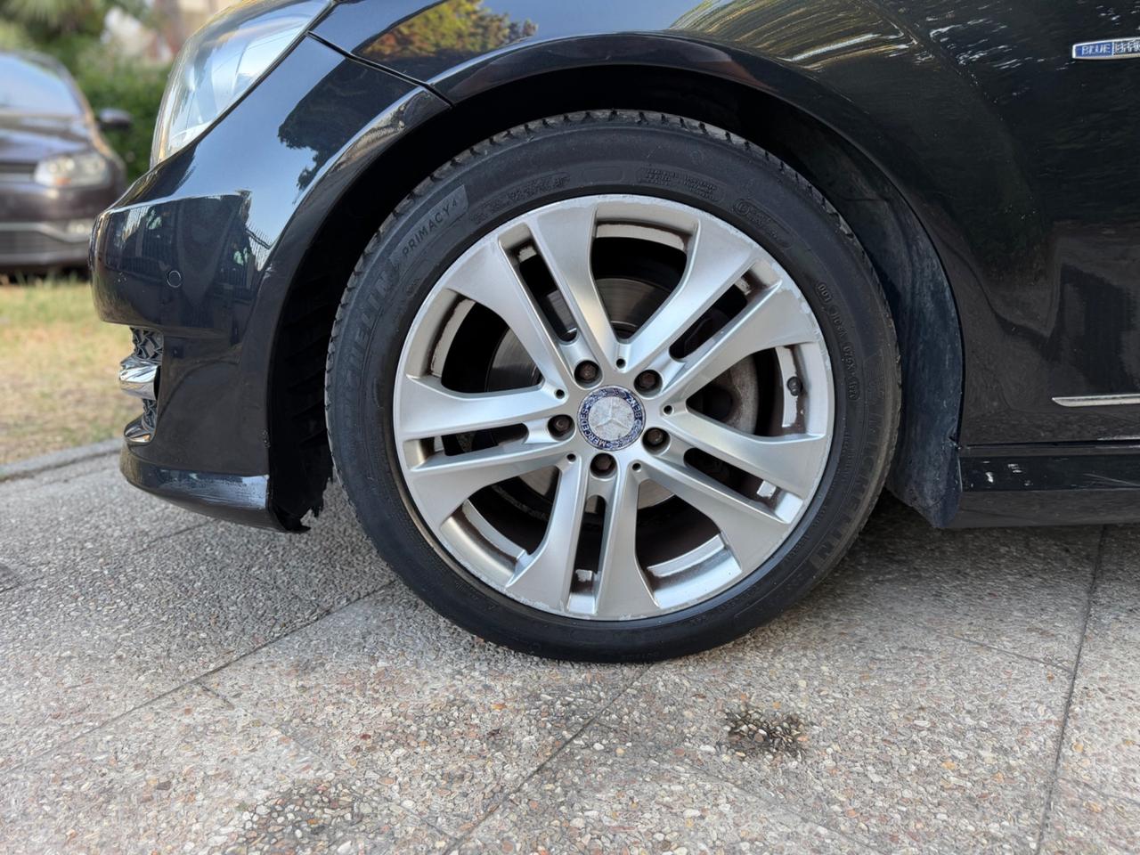 Mercedes-benz C 220 CDI BlueEFFICIENCY Avantgarde