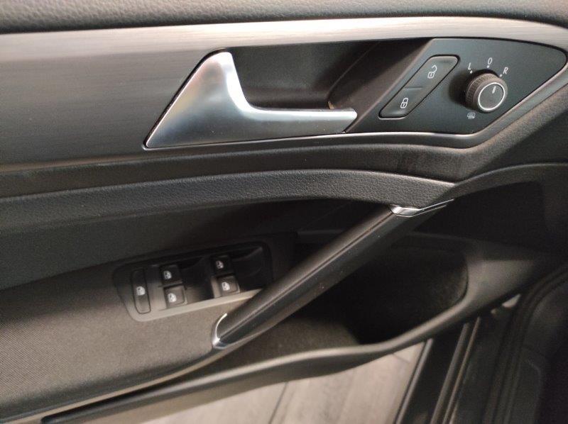 VOLKSWAGEN Golf 7ª serie - Golf 1.0 TSI 110 CV 5p. Business BlueMotion Technology