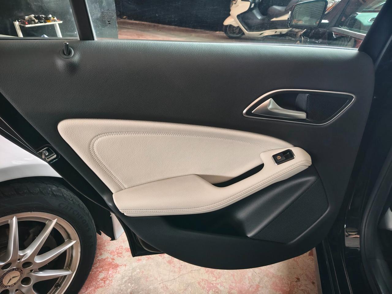 Mercedes-benz A EU 6B solo 60000km!!!