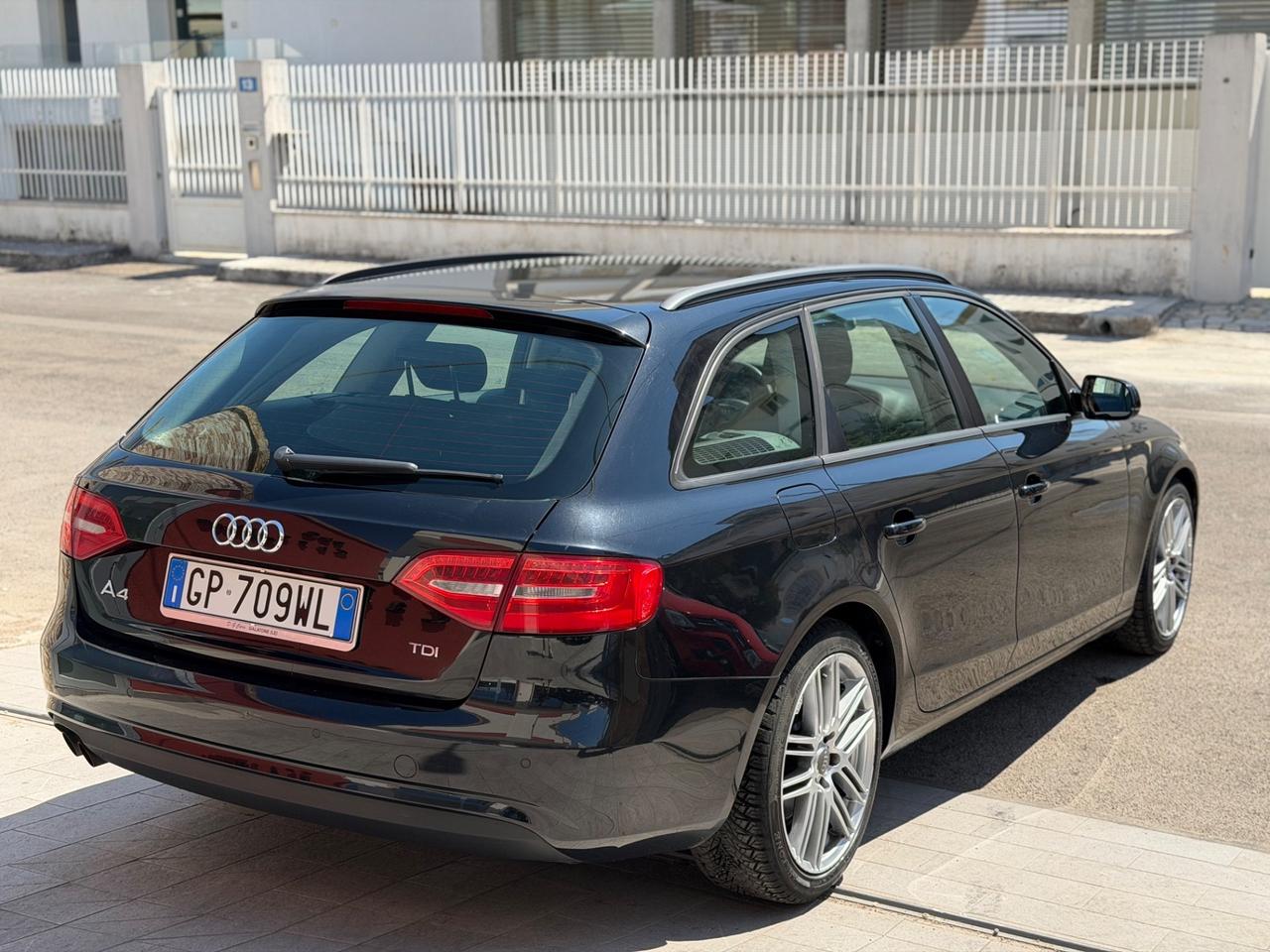 Audi A4 Avant 2.0 TDI 136 CV-2013/LED/MISTO PELLE