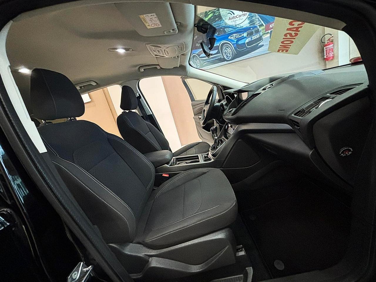 Ford Kuga 1.5 TDCI 120 CV ** PARI AL NUOVO **