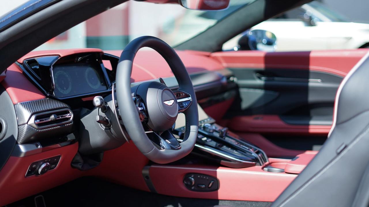 ASTON MARTIN VANTAGE ROADSTER MY26.5