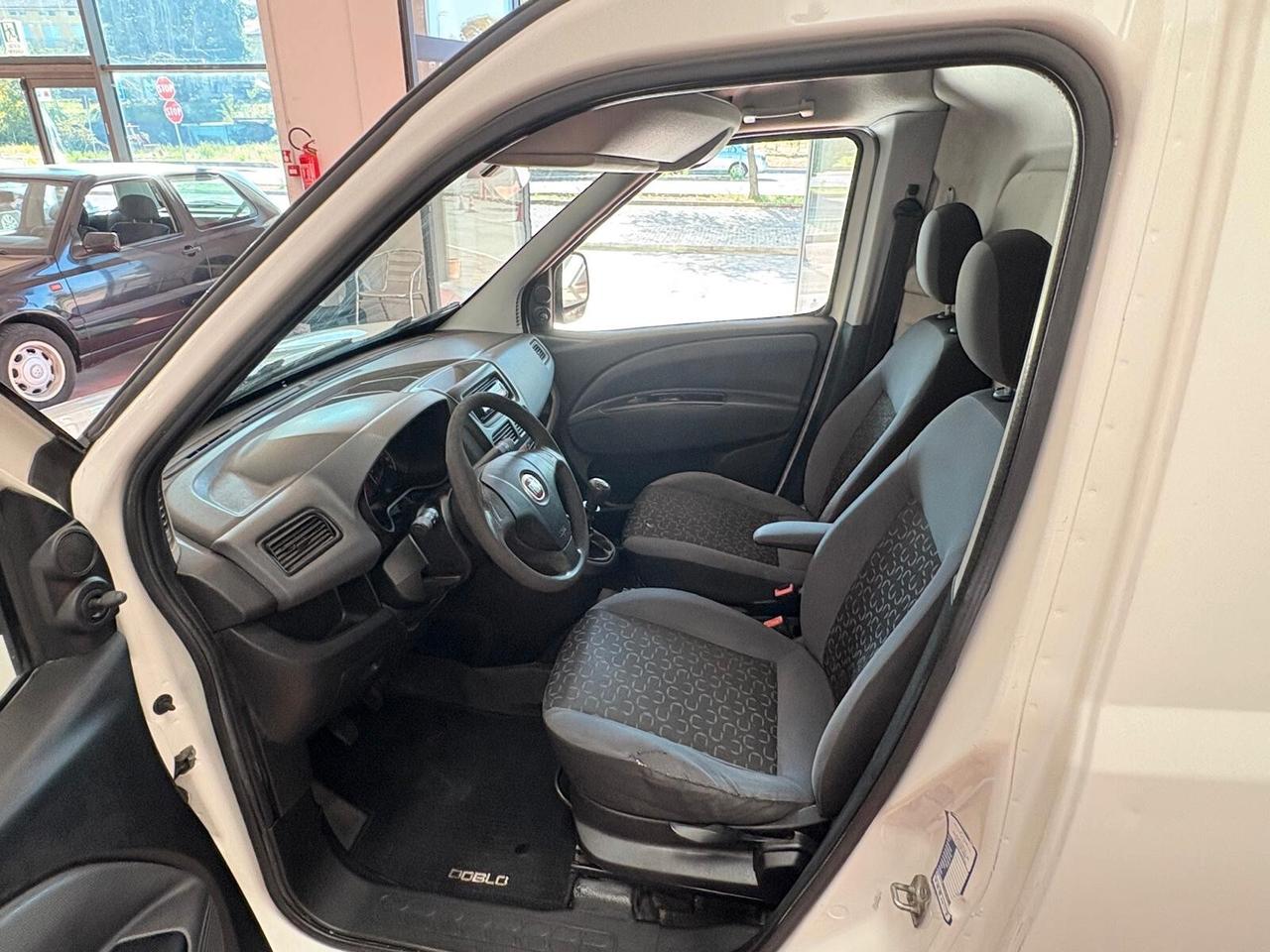 FURGONE FIAT DOBLO DIESEL 1.6 CV 105 Km 196.085 Certificati