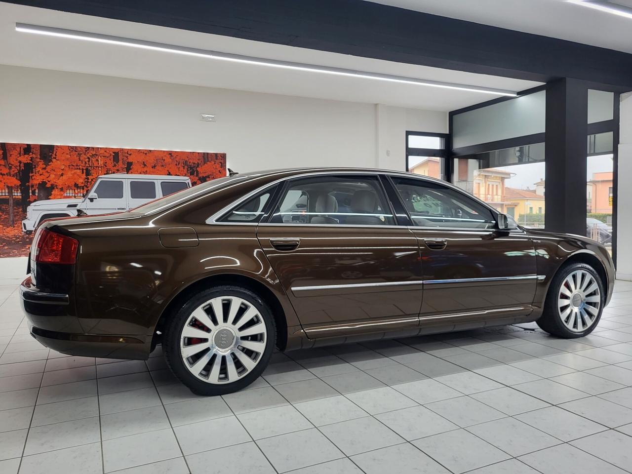 Audi A8 6.0 W12 quattro tiptronic