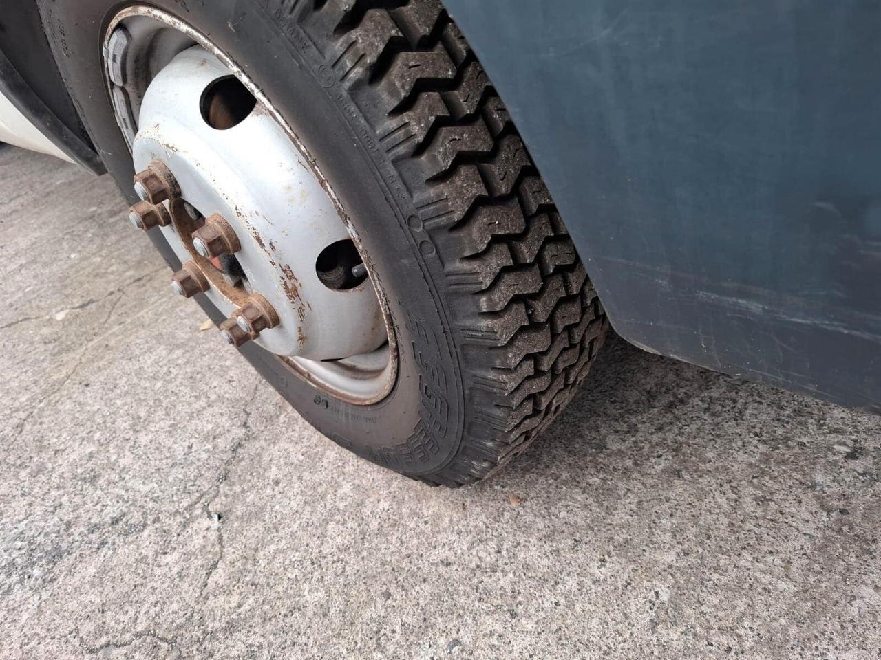 Iveco Daily 35.8 2.5 Diesel USO CARROATTREZZI