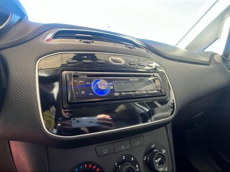 FIAT Punto 1.2 8V 5 porte Street