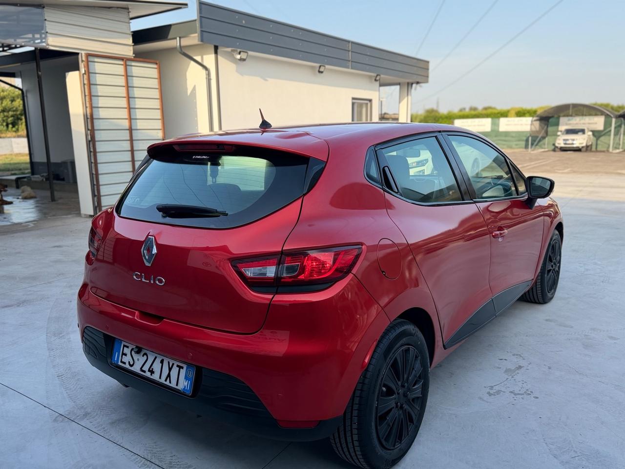 Renault Clio 1.2 73CV