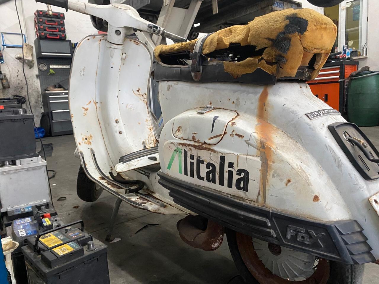 Piaggio Vespa 125 Primavera