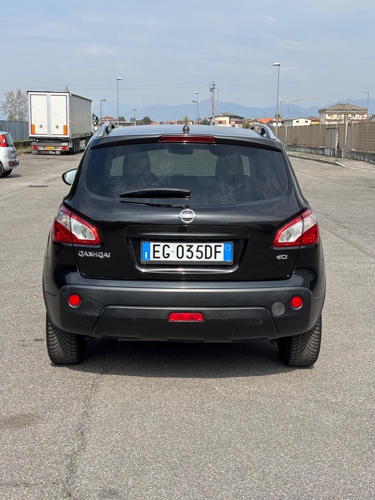 Nissan Qashqai 2.0 dCi DPF Tekna 4x4 GARANZIA