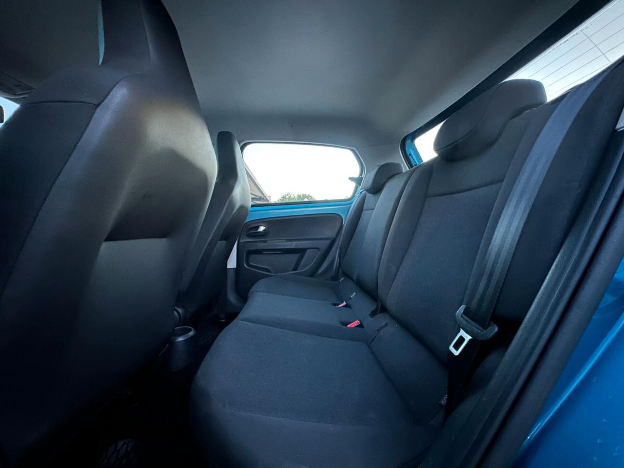 VOLKSWAGEN up! 1.0 5p. move up!