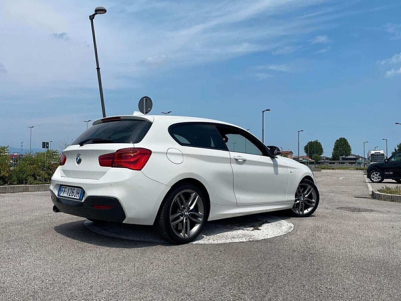 Bmw serie 1 f21 125d M SPORT