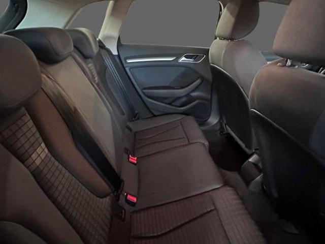 AUDI A3 1.6 TDI S tronic Ambition