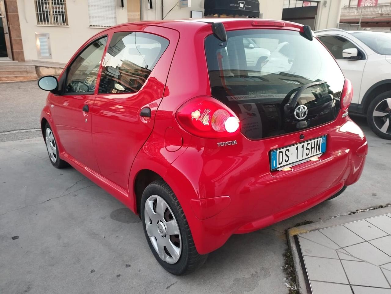 Toyota Aygo 1.0 5 porte