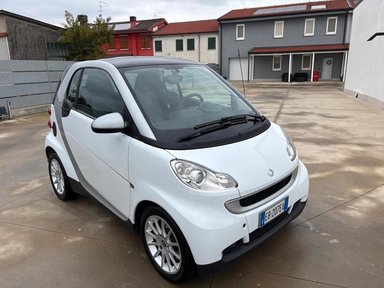 Smart ForTwo 800 40 kW coupé passion cdi