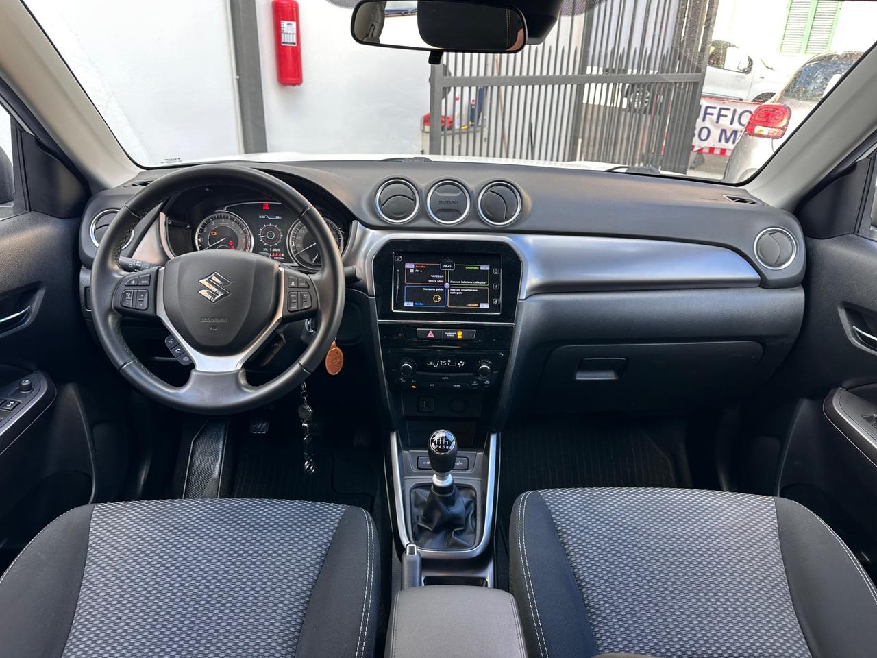 Suzuki Vitara 1.4 Hybrid Top