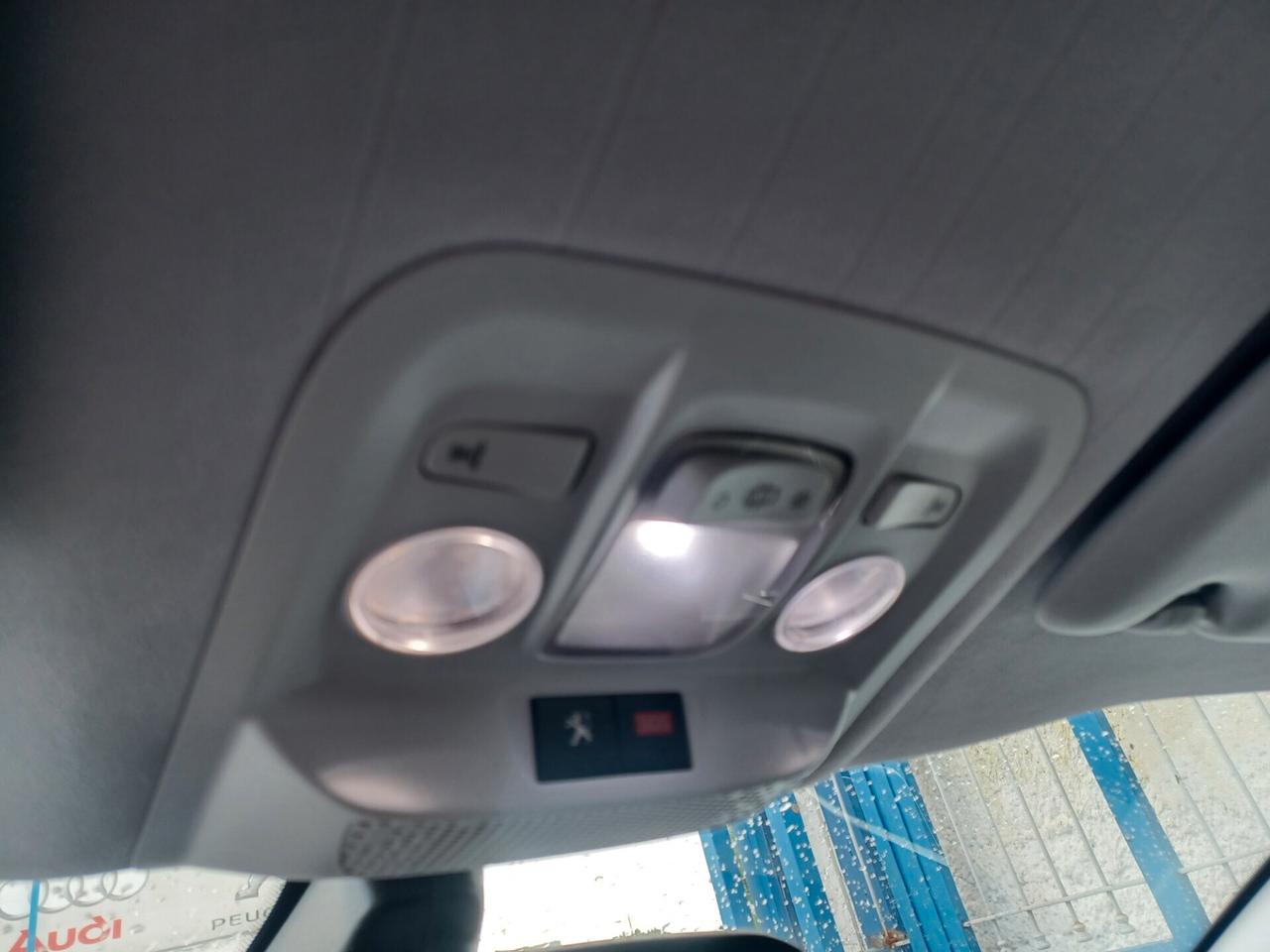 Peugeot 2008 1.6 HDI ALLURE UNICO PROPRIETARIO