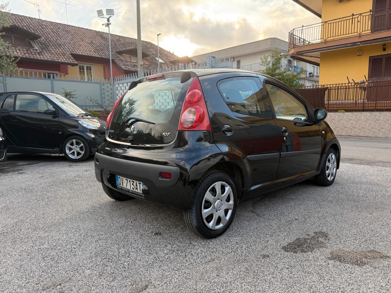 Peugeot 107 1.0 68CV 5p. Sweet Years