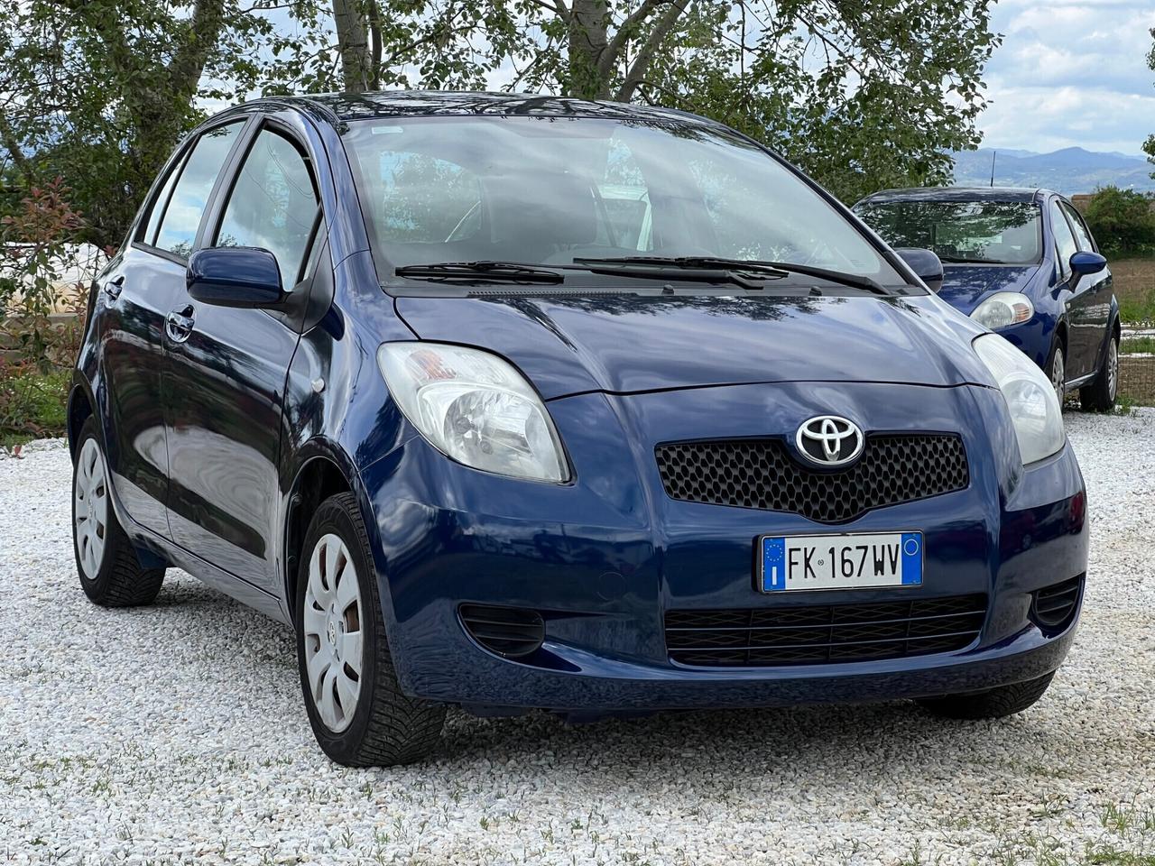 Toyota Yaris 1.0 5 porte