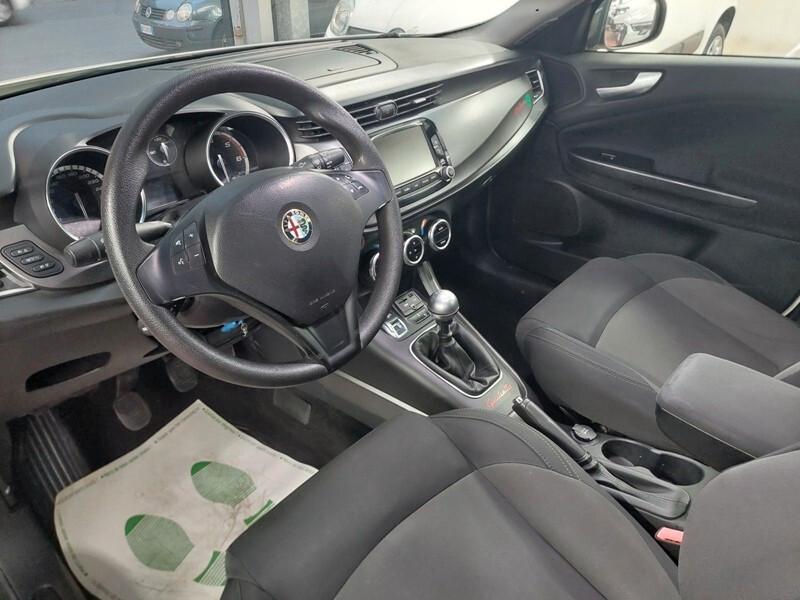 Alfa Romeo Giulietta 1.6 JTDm-2 105 CV Exclusive