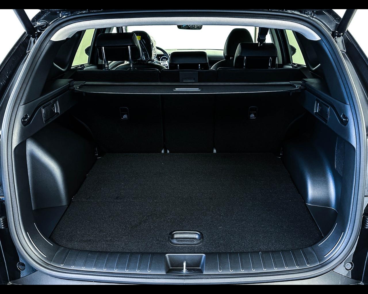 HYUNDAI TUCSON PE 1.6HEV AT 2WD EXELLENCE