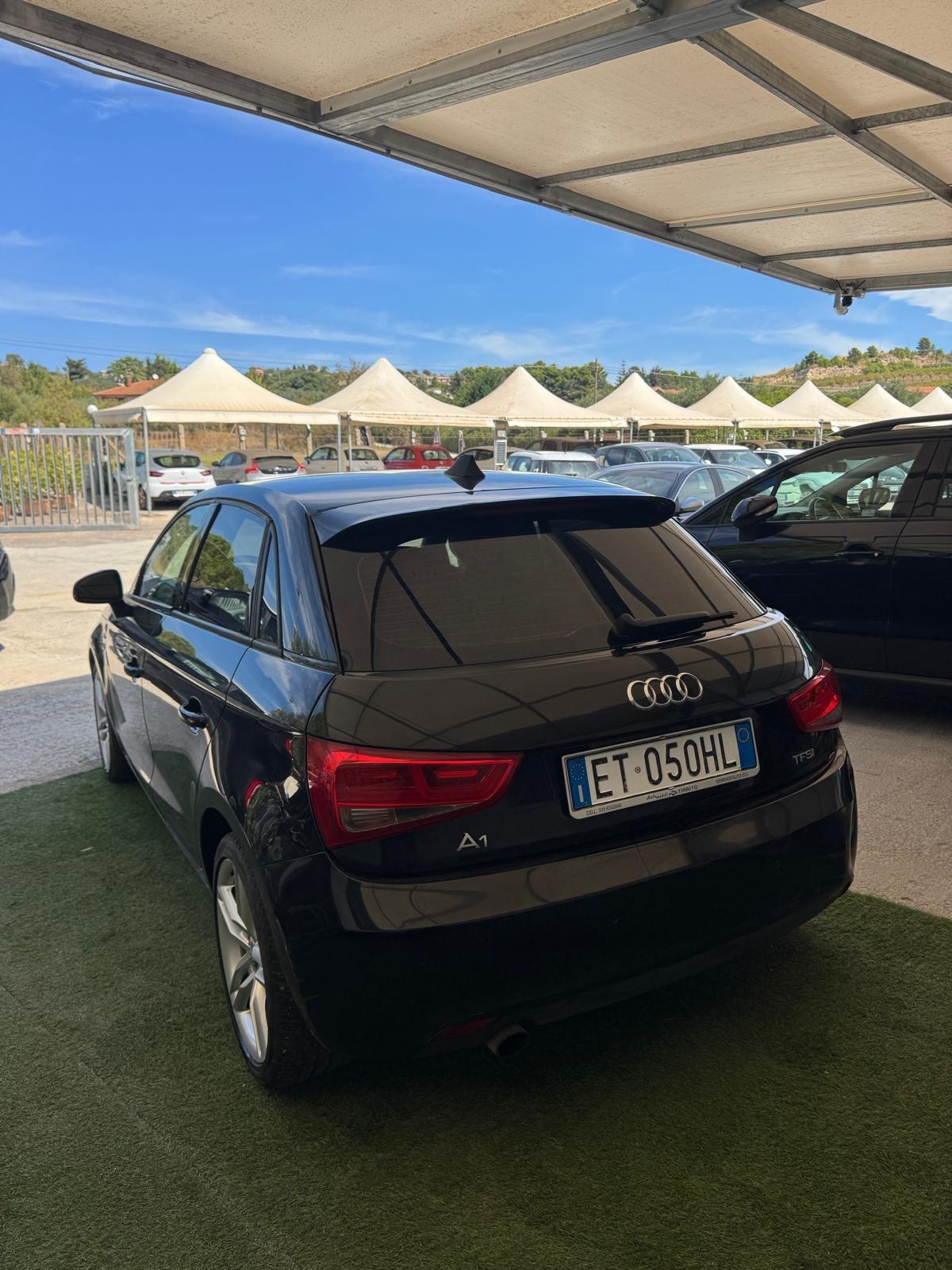 Audi A1 1.2 TFSI S line edition plus