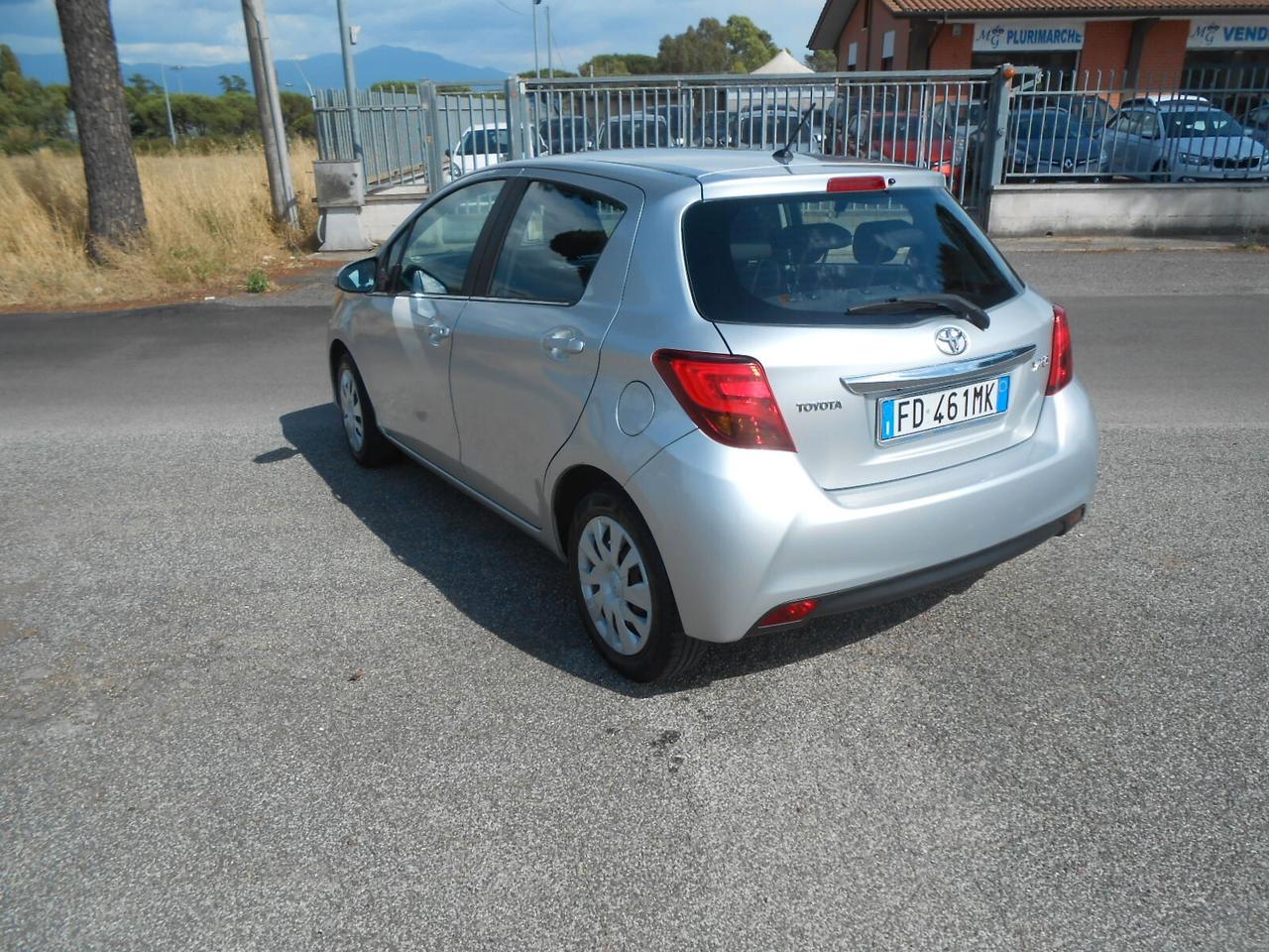 Toyota Yaris 1.0 5 porte Active