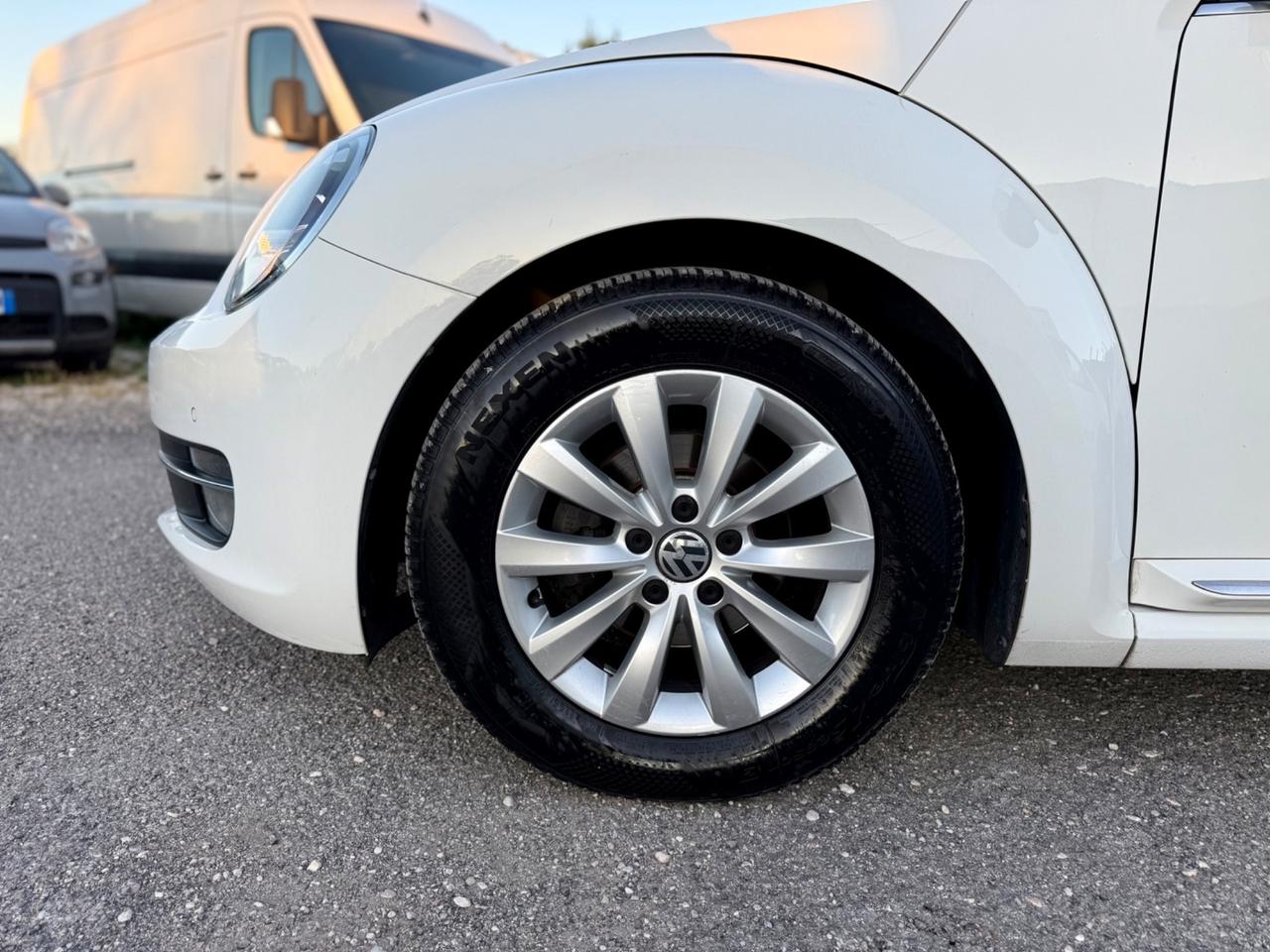 Volkswagen Maggiolino 1.6 TDI Design NEOPATENTATI