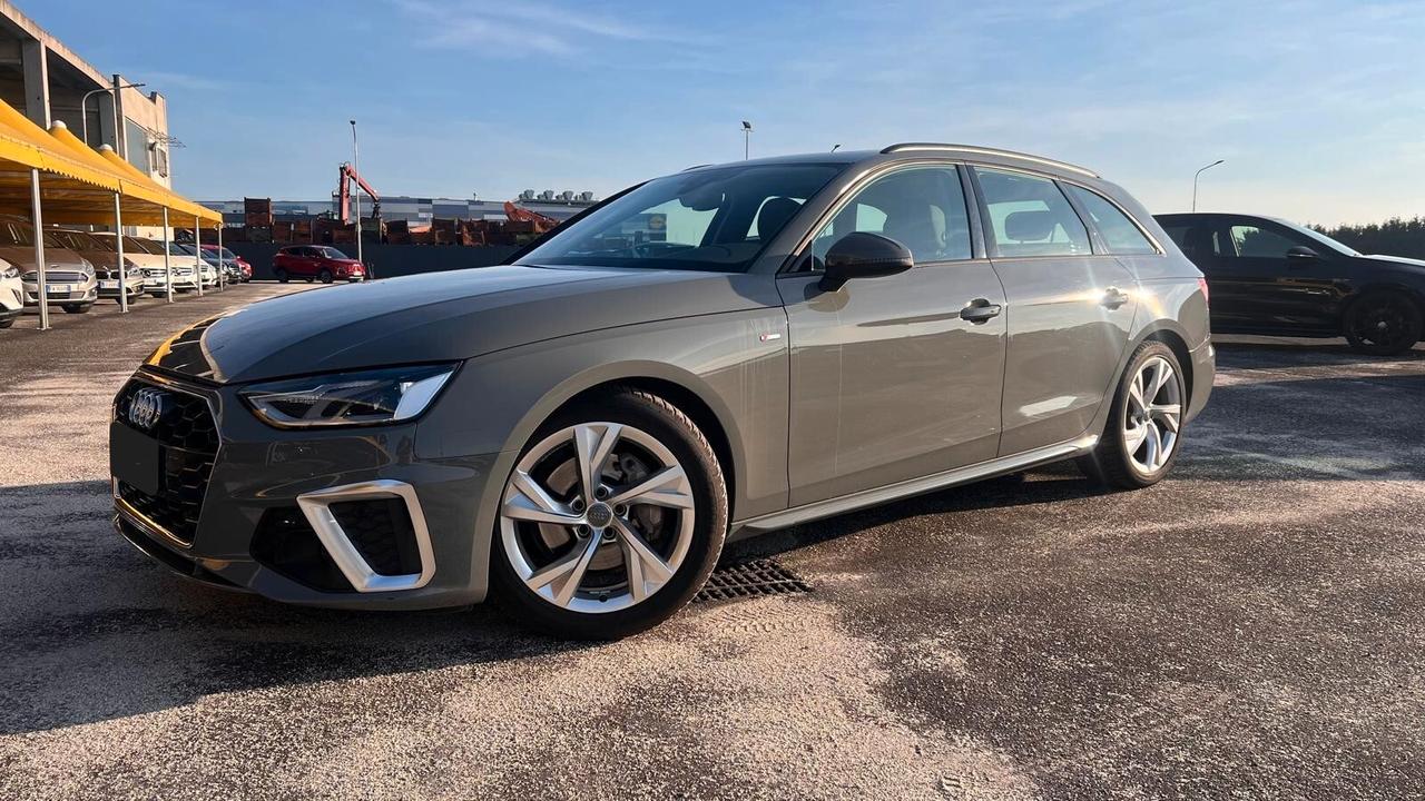 Audi A4 AVANT 40 TDI QUATTRO S-tronic S-line edition