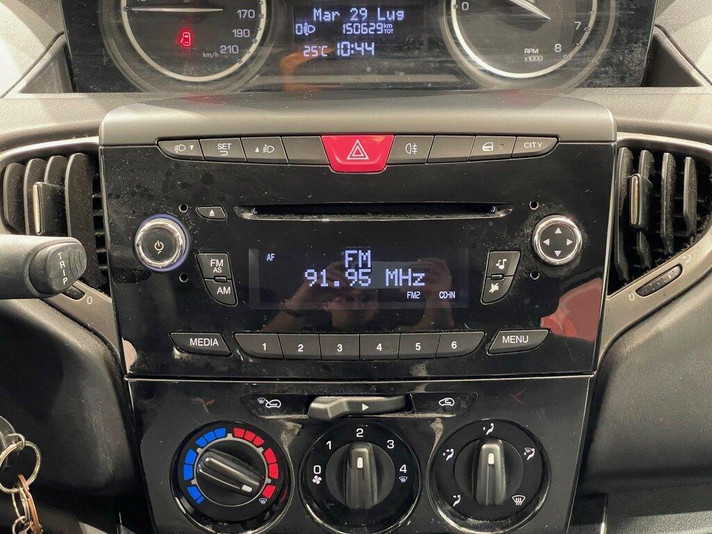 Lancia Ypsilon 1.2 8v Elefantino 69cv my14