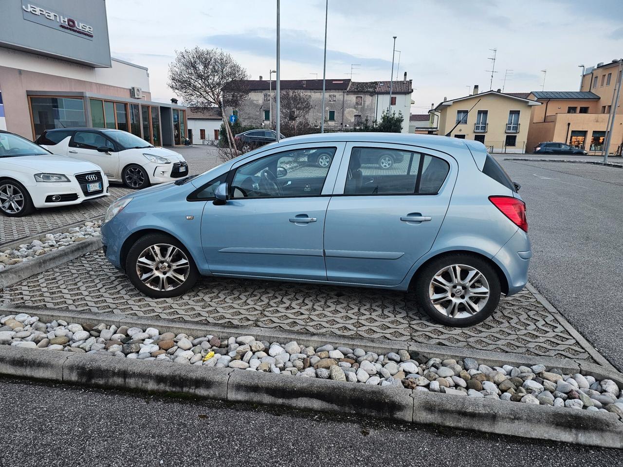 Opel Corsa 1.2 5 porte Easytronic Enjoy