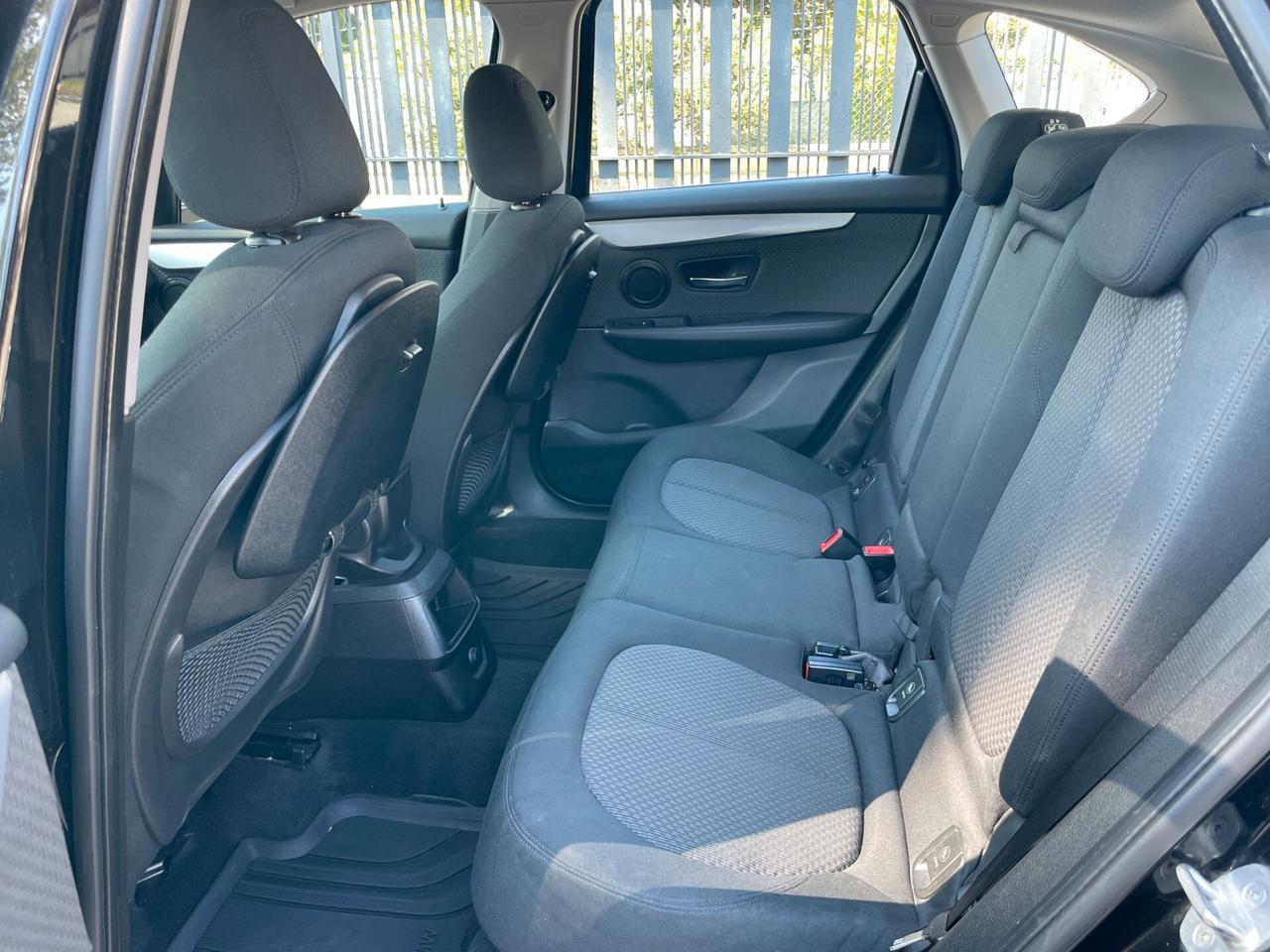 Bmw 2er Active Tourer 214d Active Tourer Luxury ADATTA NEOPATENTATI