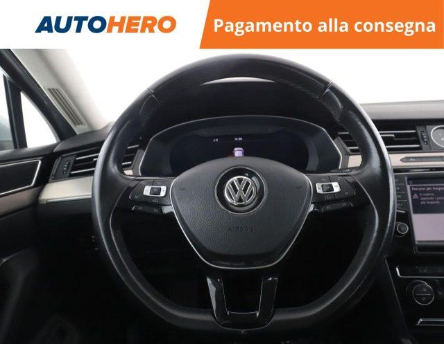 VOLKSWAGEN Passat Variant 2.0 TDI DSG Executive BlueMotion Tech.