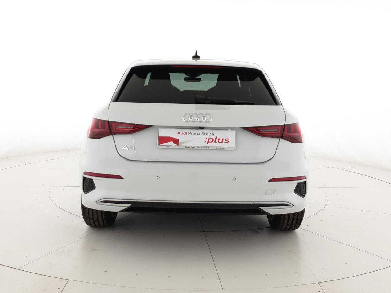 Sportback 30TDI 116CV S tronic Business Advanced