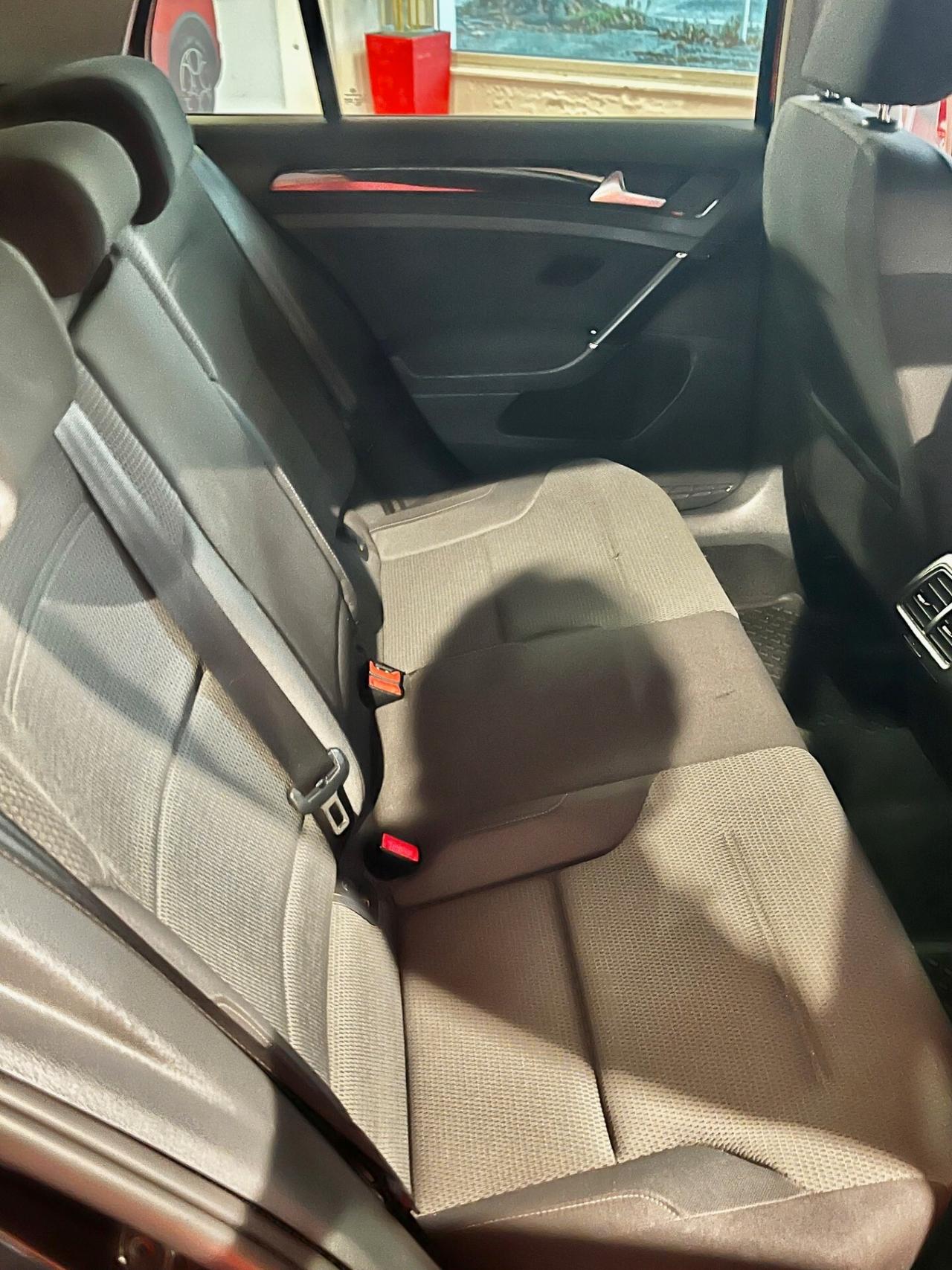 VOLKSWAGEN GOLF VII 105 CV TDI HIGHLINE DSG RETROCAMERA CERCHI IN LEGA OK NEOPATENTATI