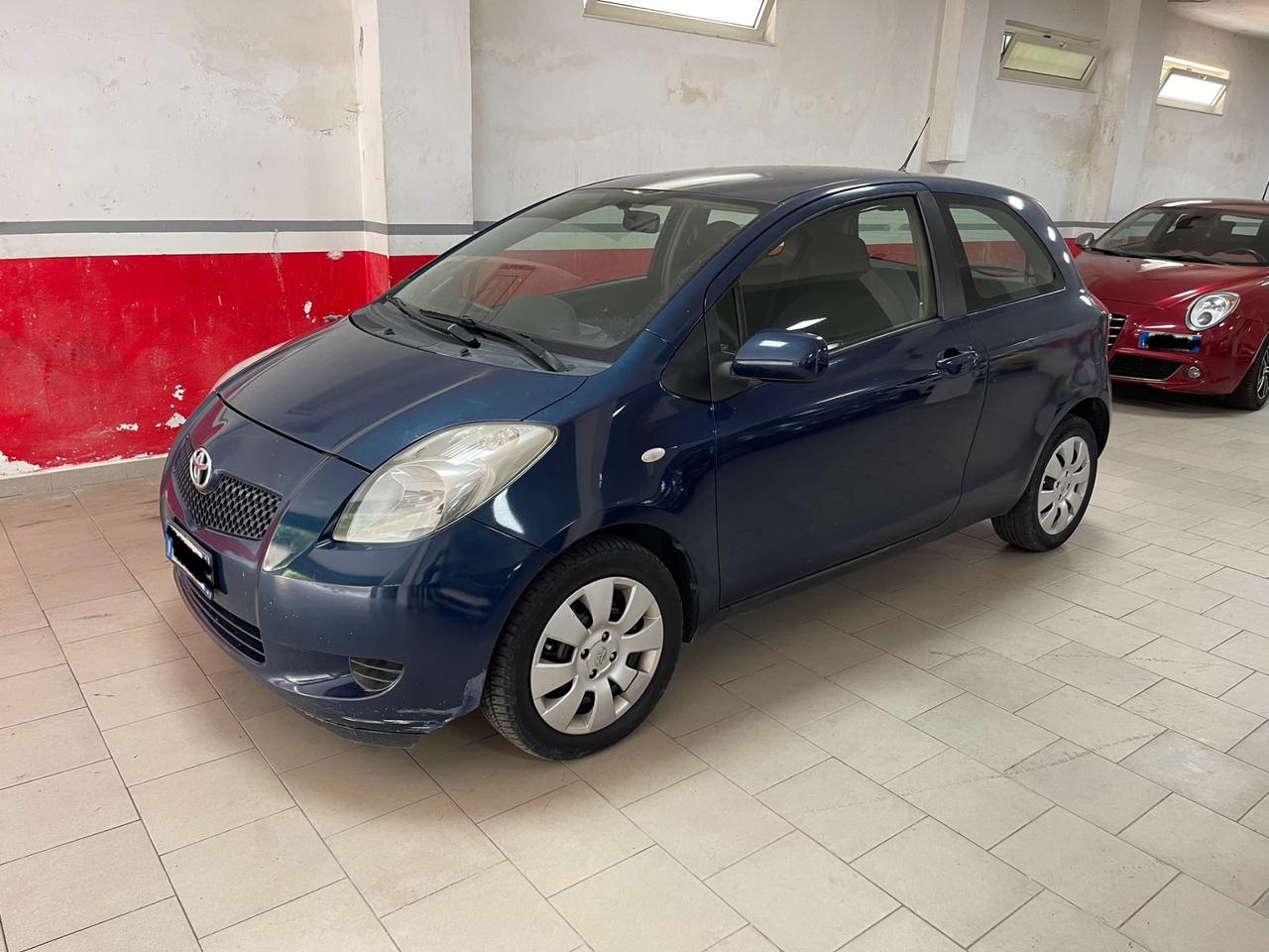 Toyota Yaris 1.0 3 porte