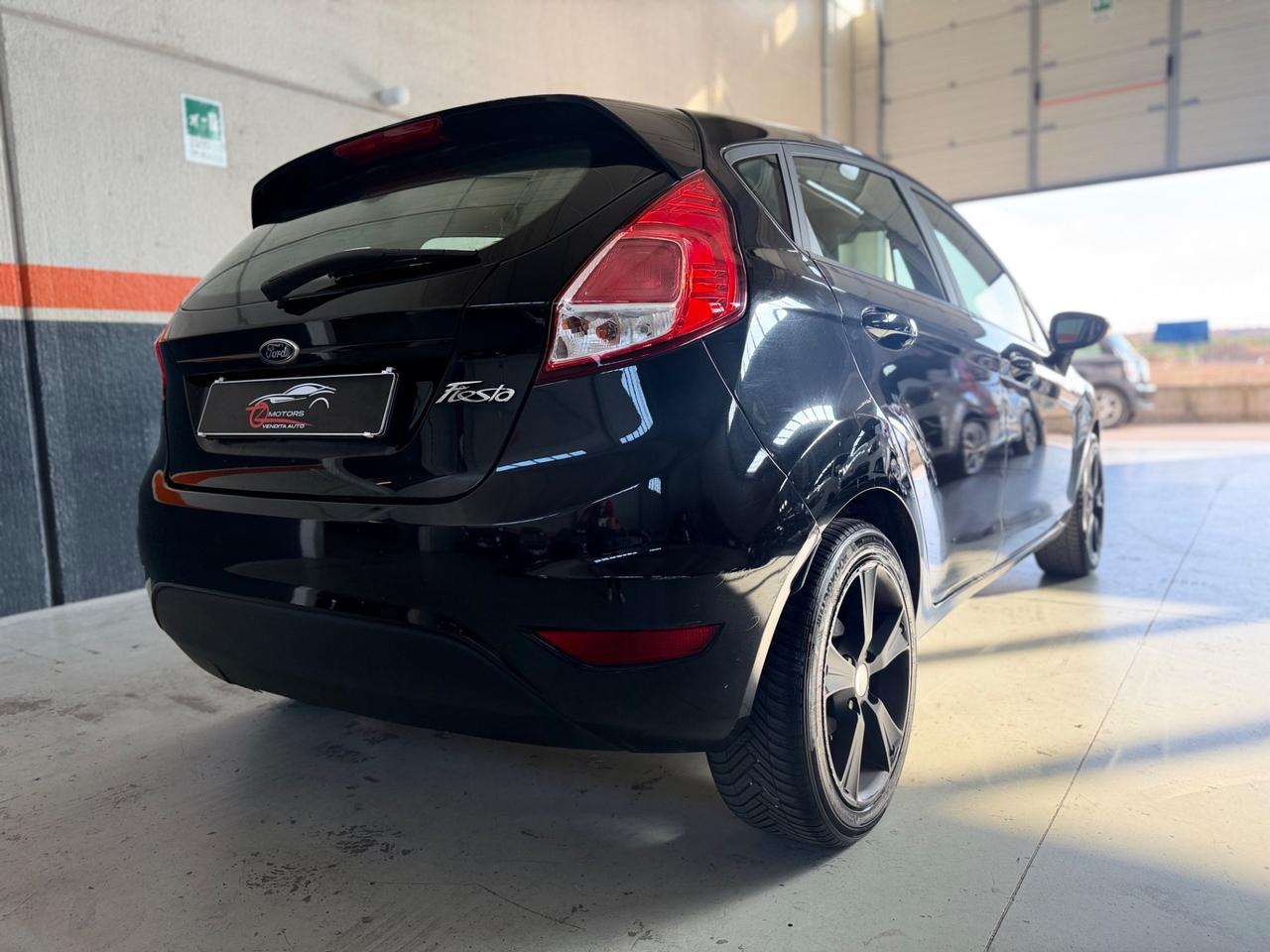 Ford Fiesta 1.5 TDCi 75CV 5 porte Titanium