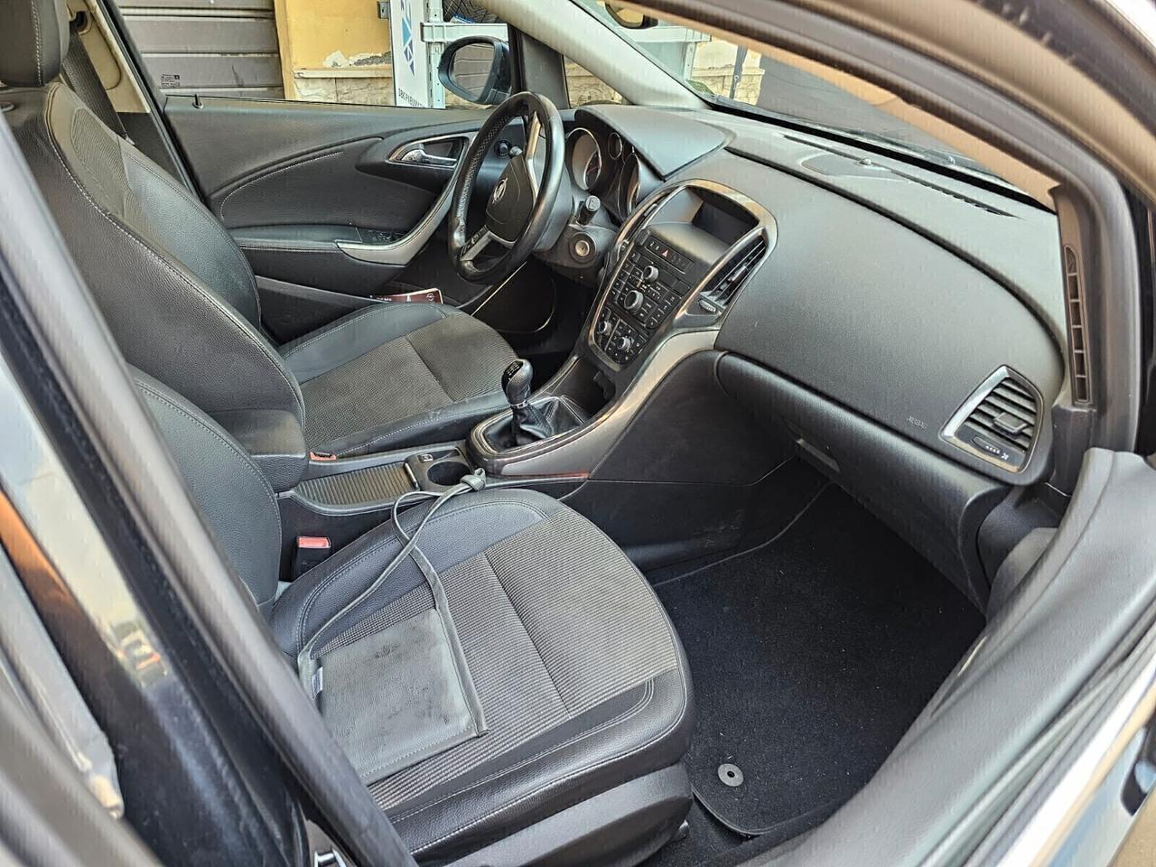 Opel Astra 1.6 115CV 5 porte Cosmo